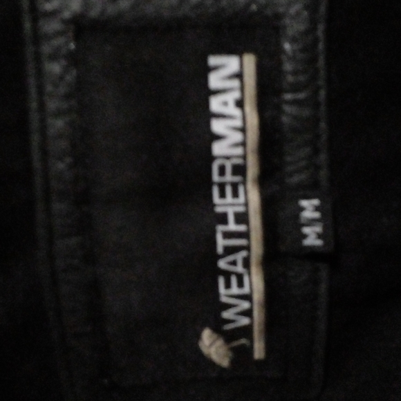 leather jacket - Picture 3 of 5